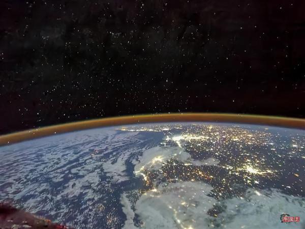 “神十二”航天员在轨拍摄作品震撼来袭！第一视角看地球之美-牛魔博客